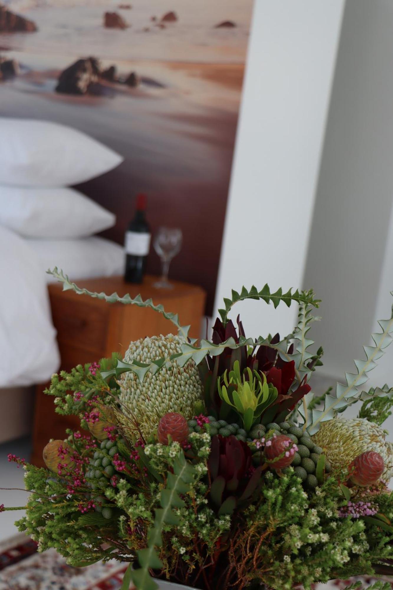 Nivenia Beach House Bettyʼs Bay Exterior foto